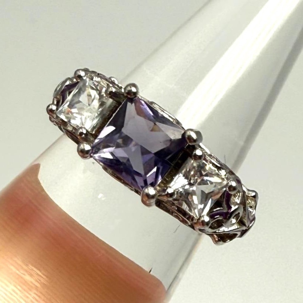 Sterling Silver Purple Princess Cut Three Stone Ring Enamel Heart Filigree Sz 6